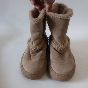 Womens Tod's Kate W.G. Beige Suede & Shearling Logo Patch Ankle Boots EU 34/US 4
